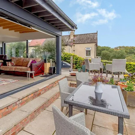 Sea Haven * Reighton